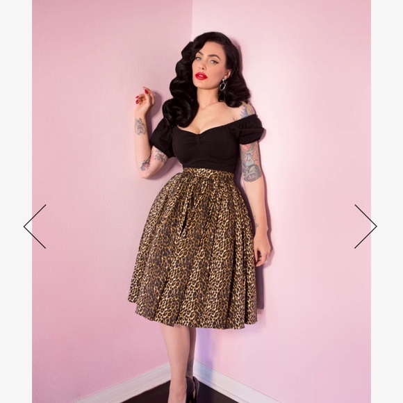 Vixen Pencil Skirt in Wild Leopard Print - Vixen by Micheline Pitt